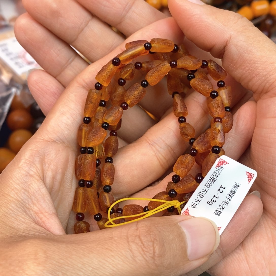 琥珀未镶嵌珠宝奇石