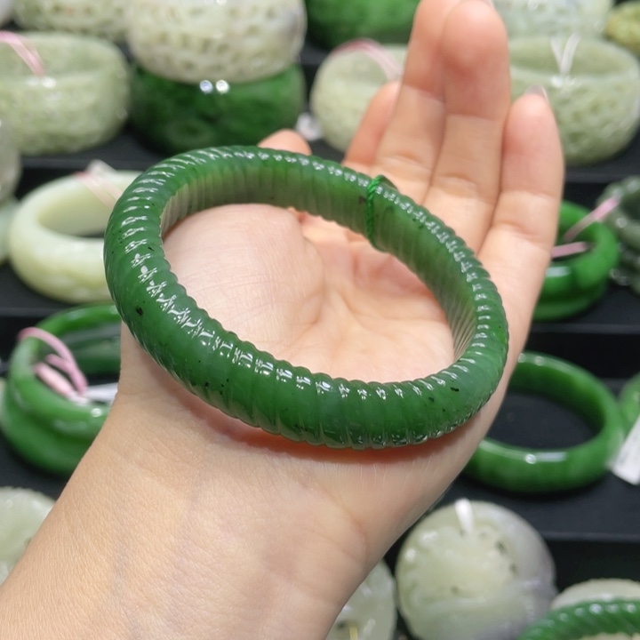 和田玉手镯56+圈口 编号78未镶嵌