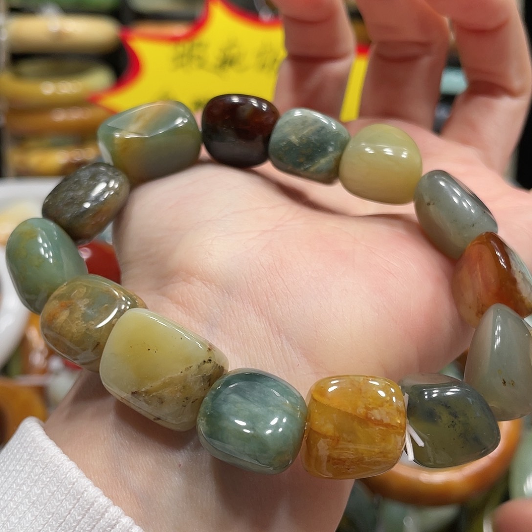 蛇纹石玉手串未镶嵌瑕