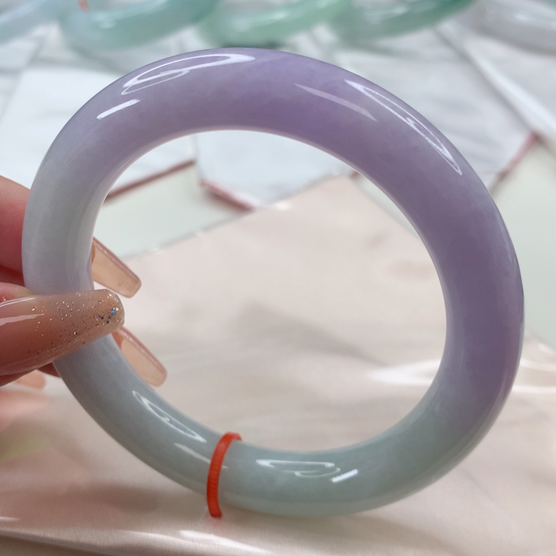 翡翠手镯未镶嵌58圈口