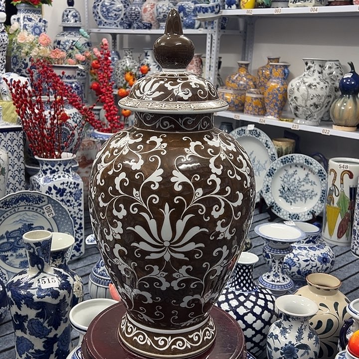 摆件手工手绘高温釉下彩家居摆件，大将军罐