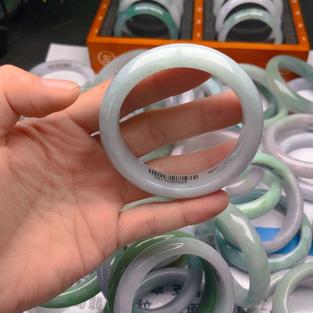 未镶嵌手镯翡翠5758x6. 119