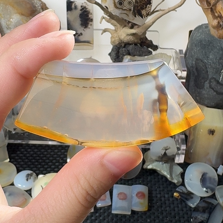 玛瑙/玉髓未镶嵌珠宝奇石