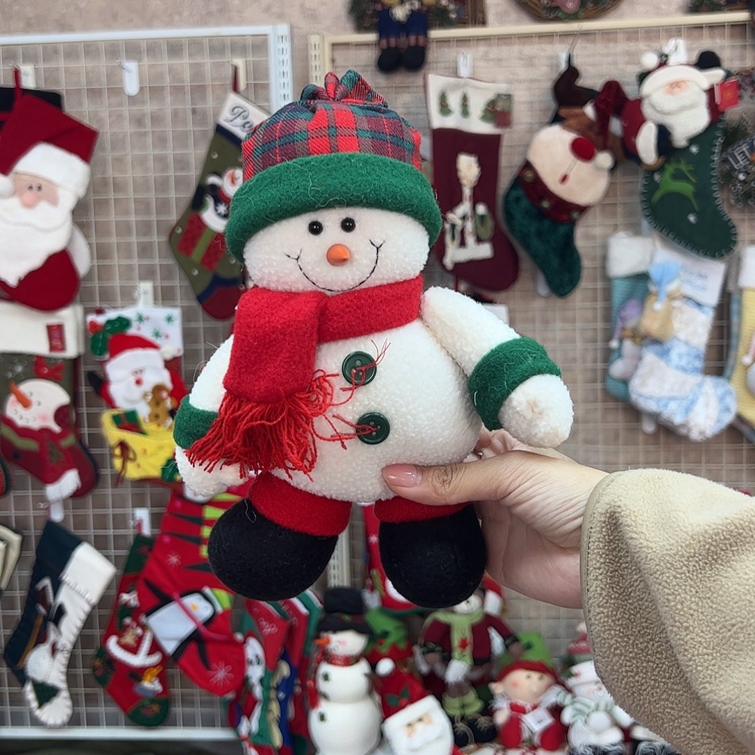 毛绒雪人娃娃可爱