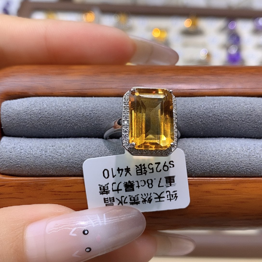 我***@戒指银S925镶嵌水晶纯天然无优化黄水晶Q