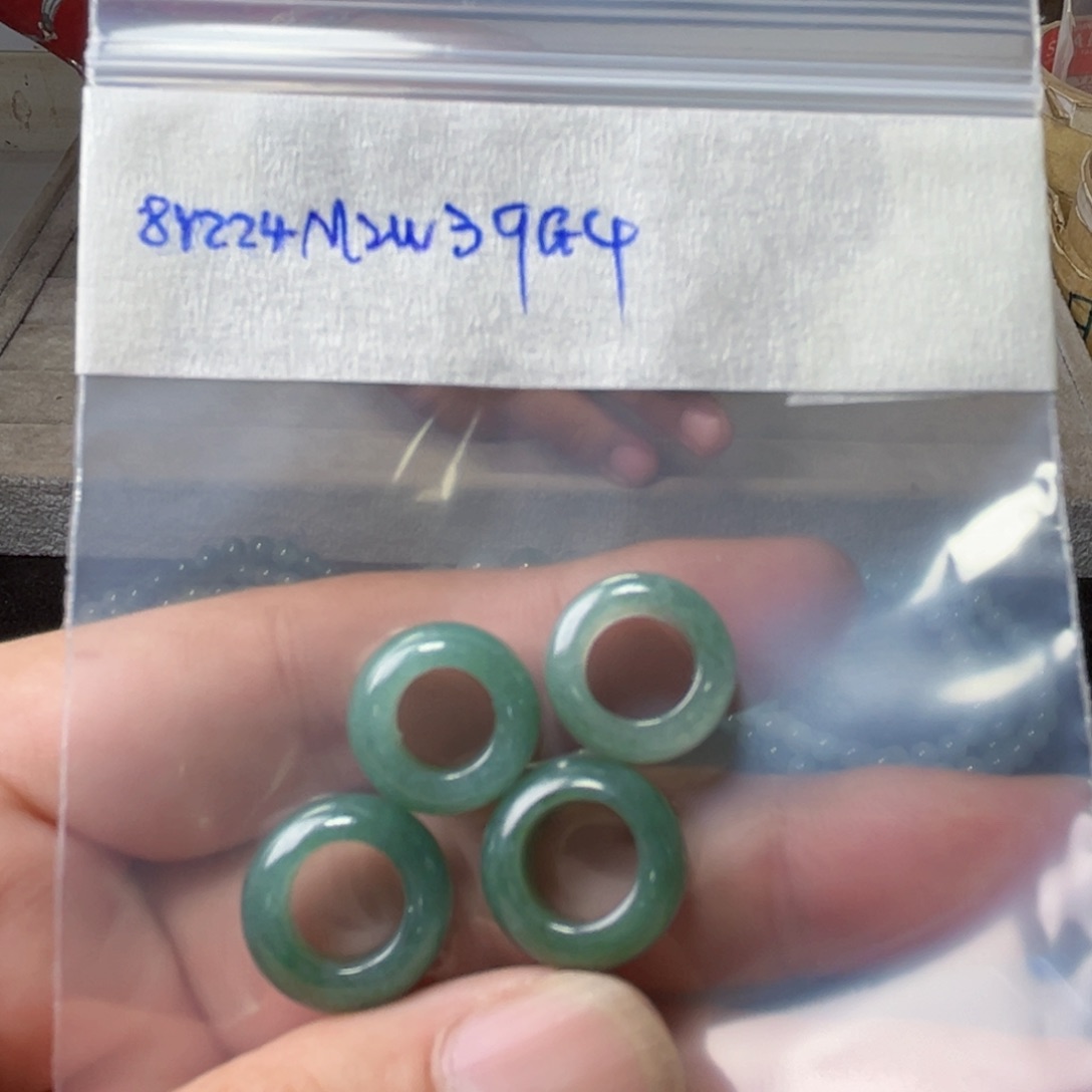 定制翡翠未镶嵌戒