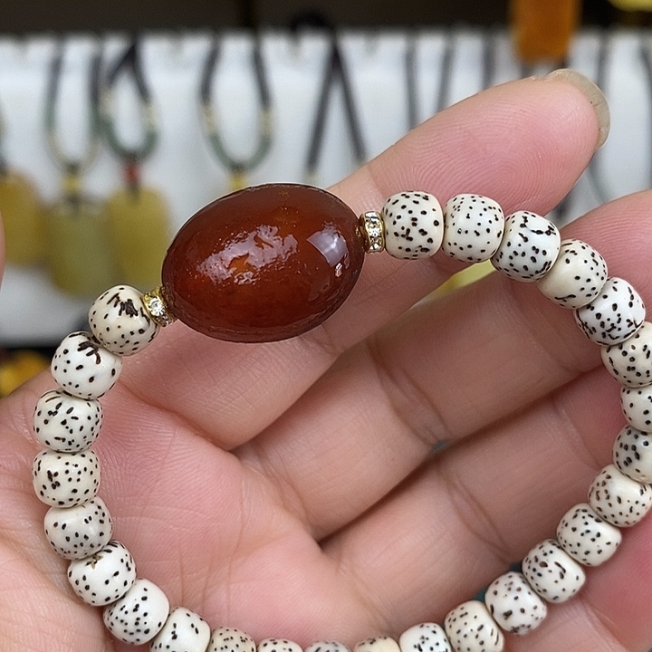 蜜蜡未镶嵌珠宝奇石手串