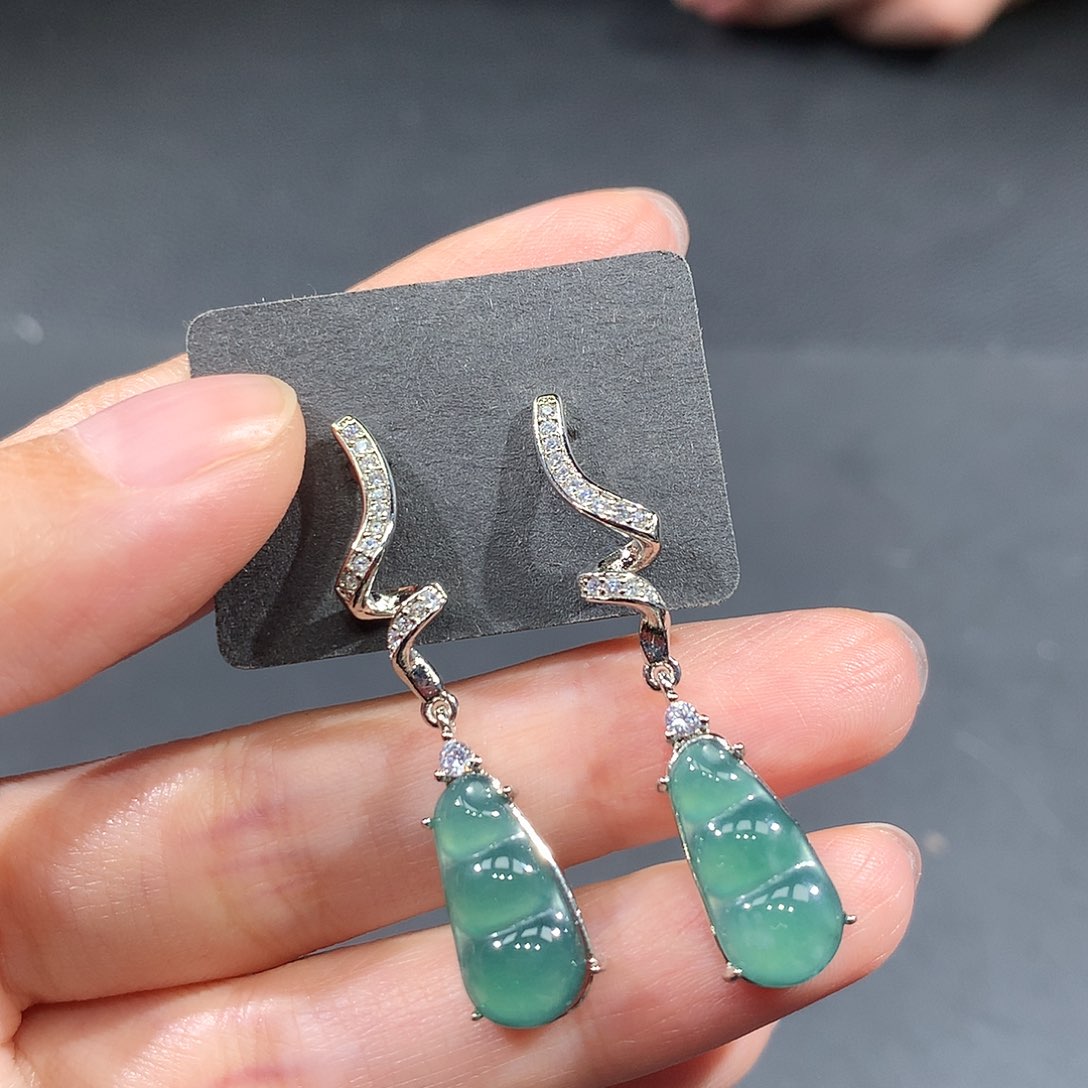 未镶嵌戒指翡翠翡翠