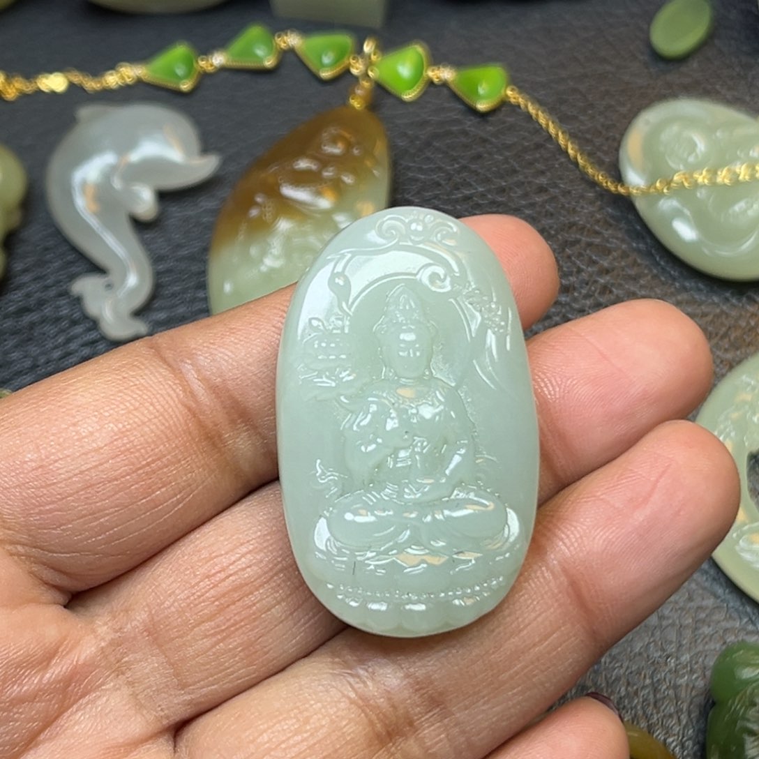 和田玉颈饰未镶嵌