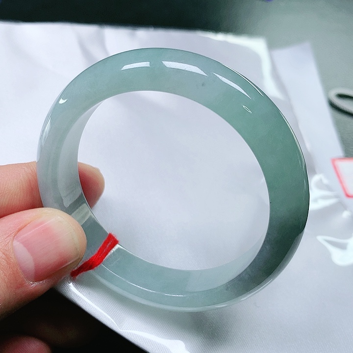 翡翠手镯（圆镯）未镶嵌翡翠手镯未镶嵌