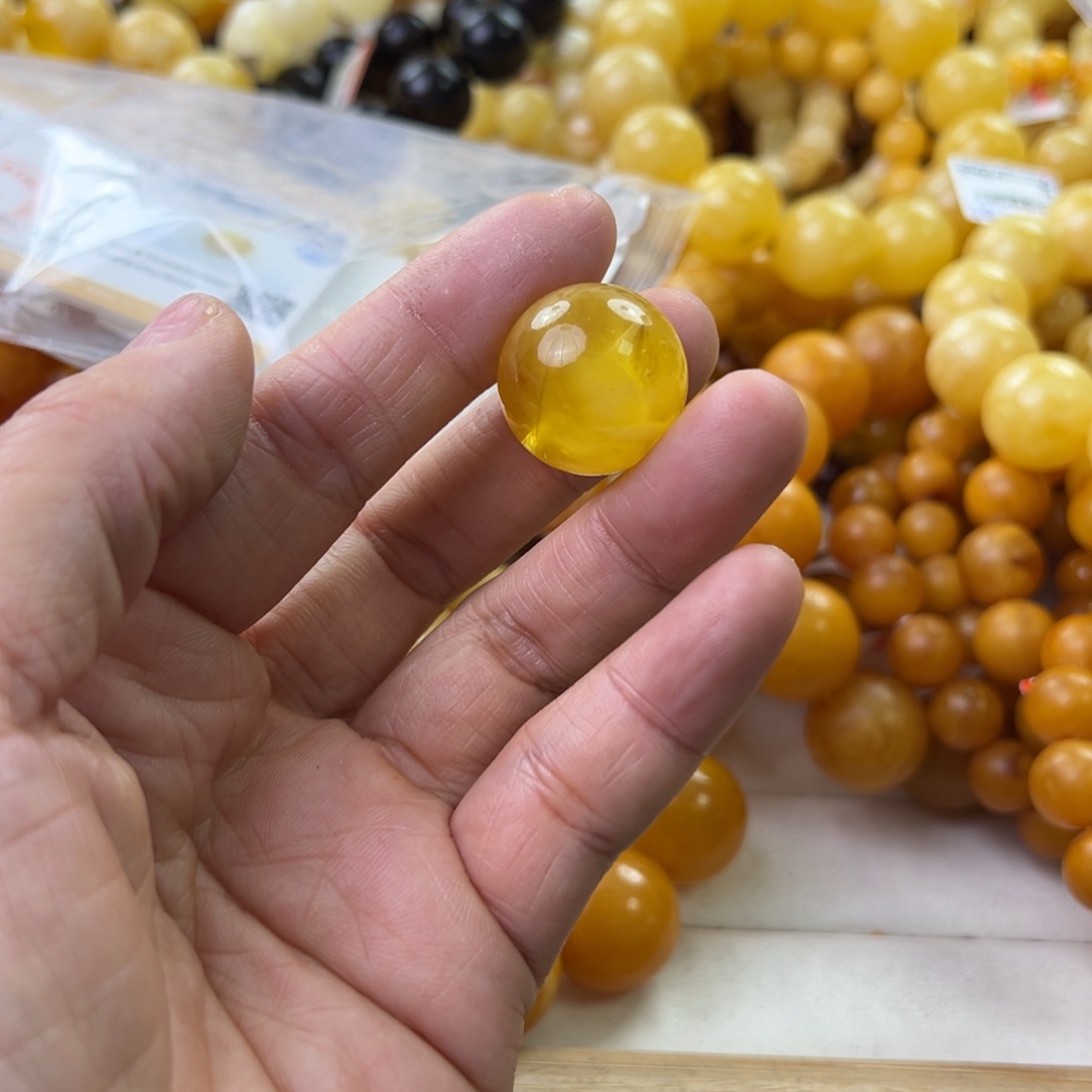 琥珀珠宝奇石未镶嵌