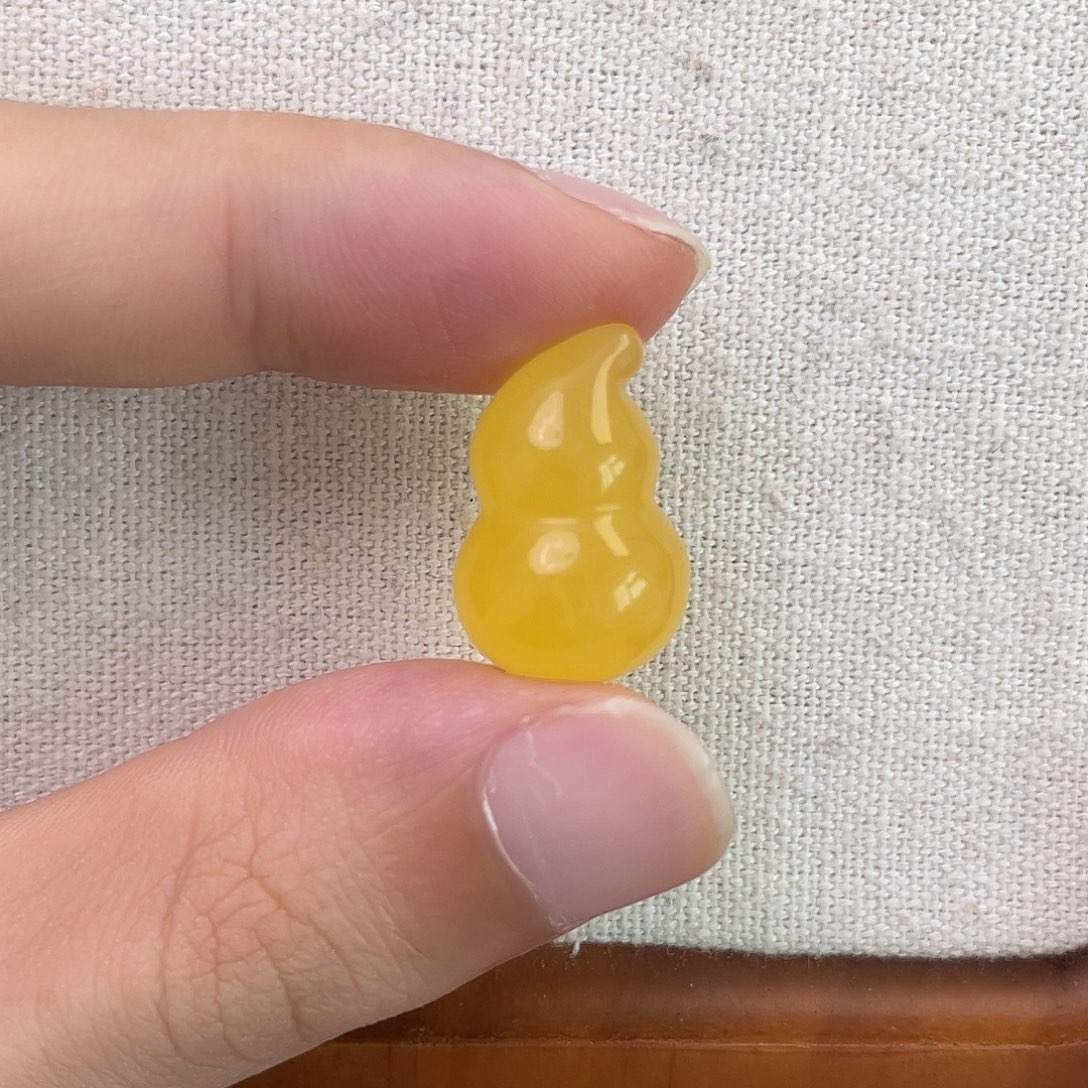 玉***珑琥珀未镶嵌珠宝奇石葫芦