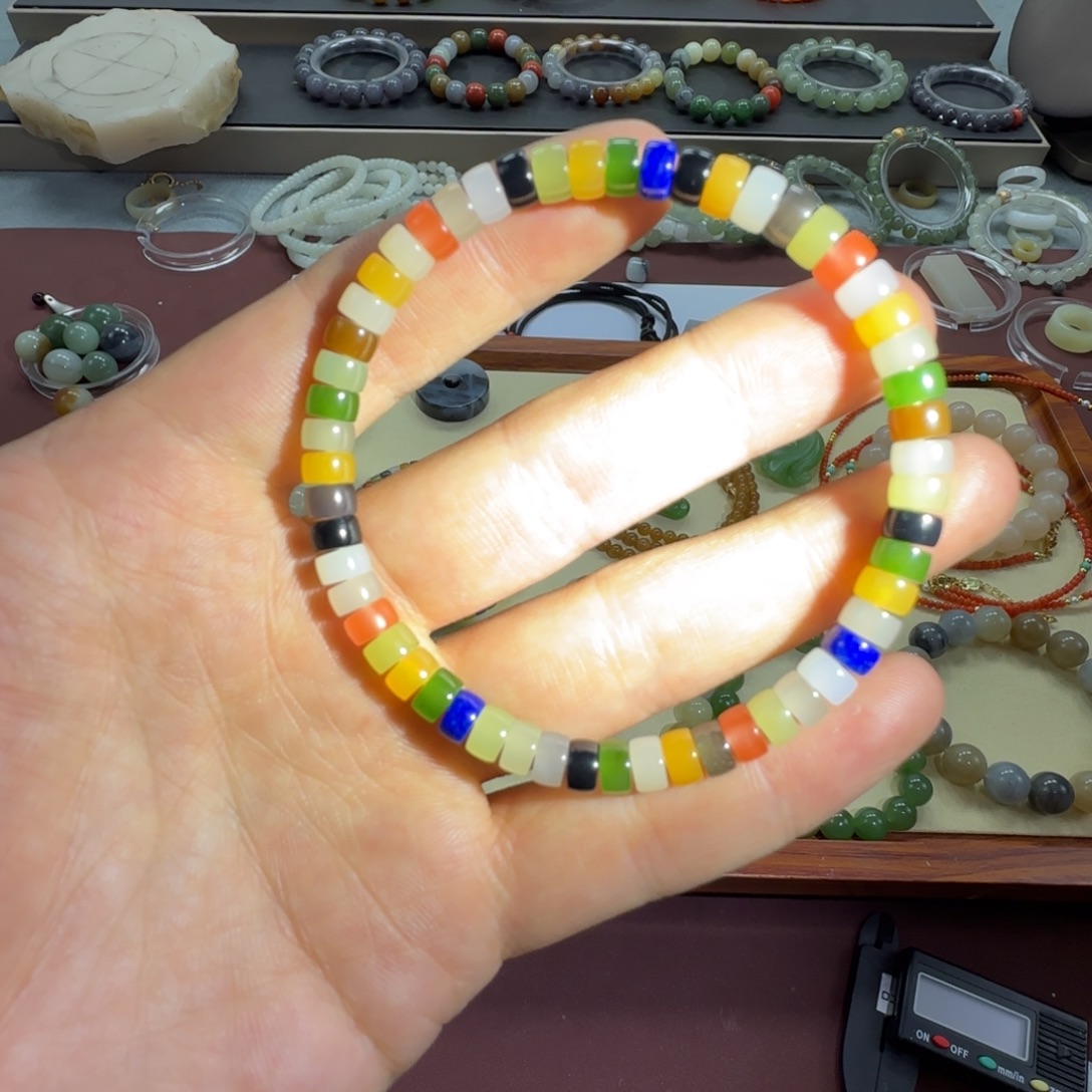 和田玉未镶嵌手链