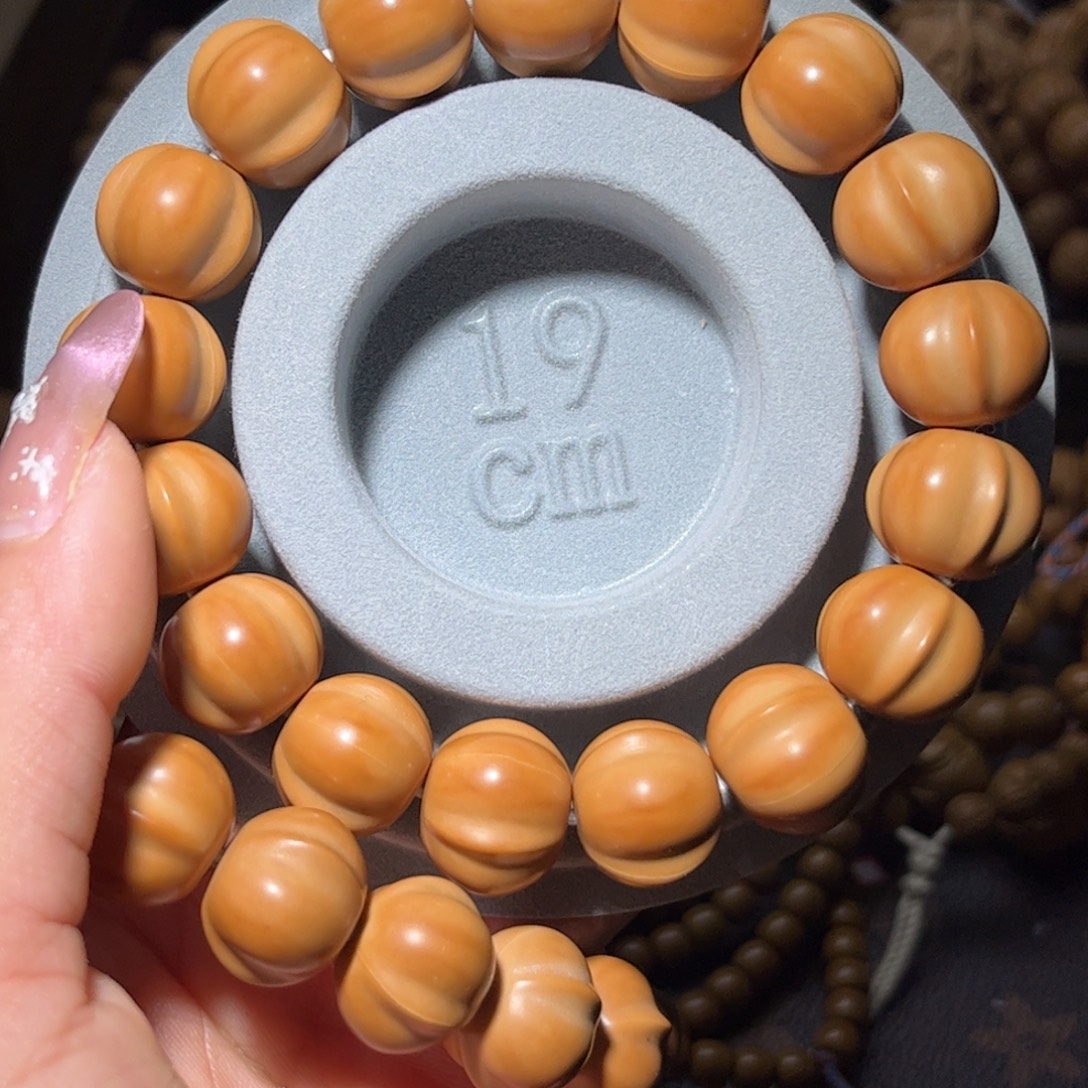 吊坠猴头核桃16+聚宝盆料雕刻鲨鱼背手串全品无瑕无药