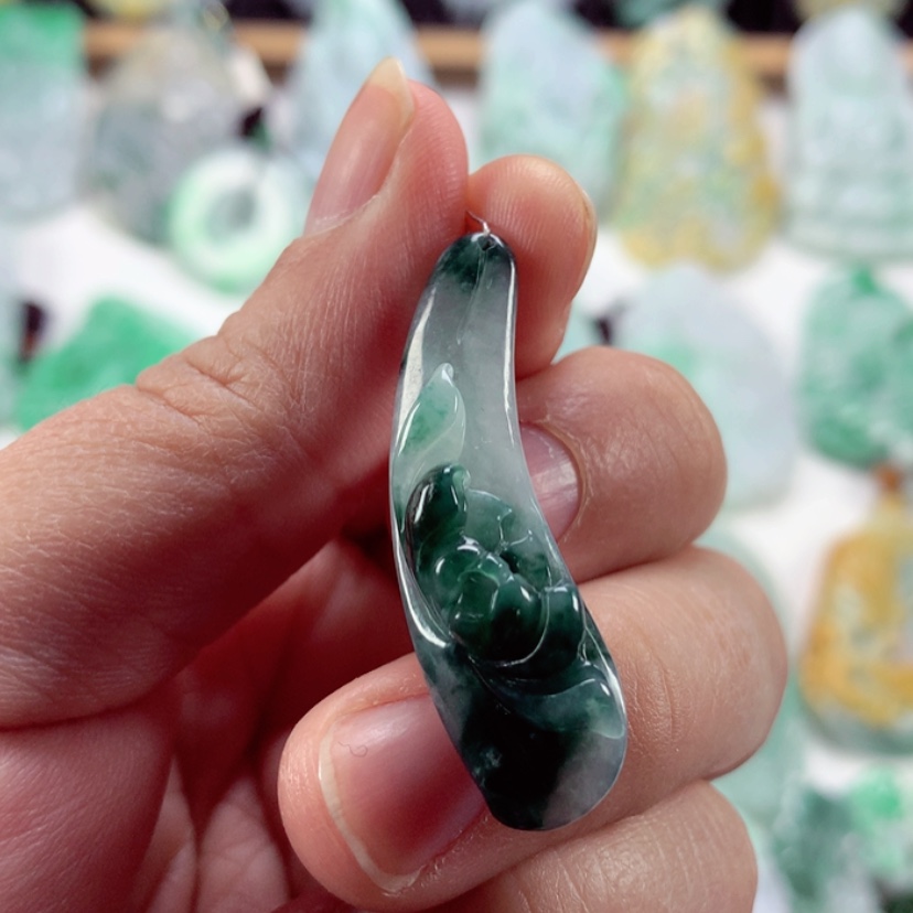 【闪购商品】翡翠吊坠(不含链)未镶嵌