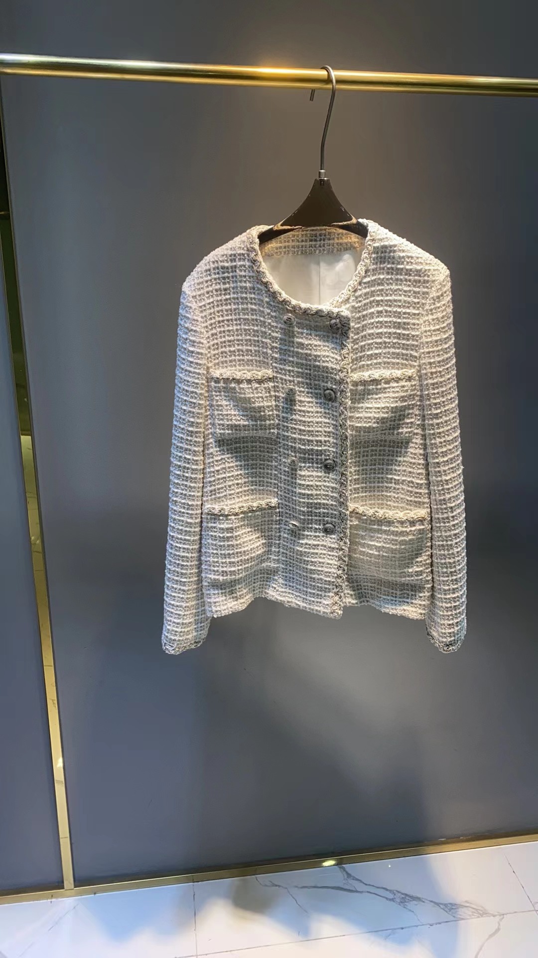 4.深圳南油贝拉服装新春专场潮流外套套装L