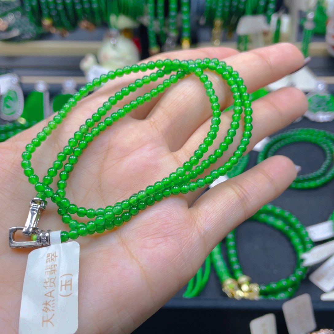 颈饰未镶嵌翡翠正阳绿3