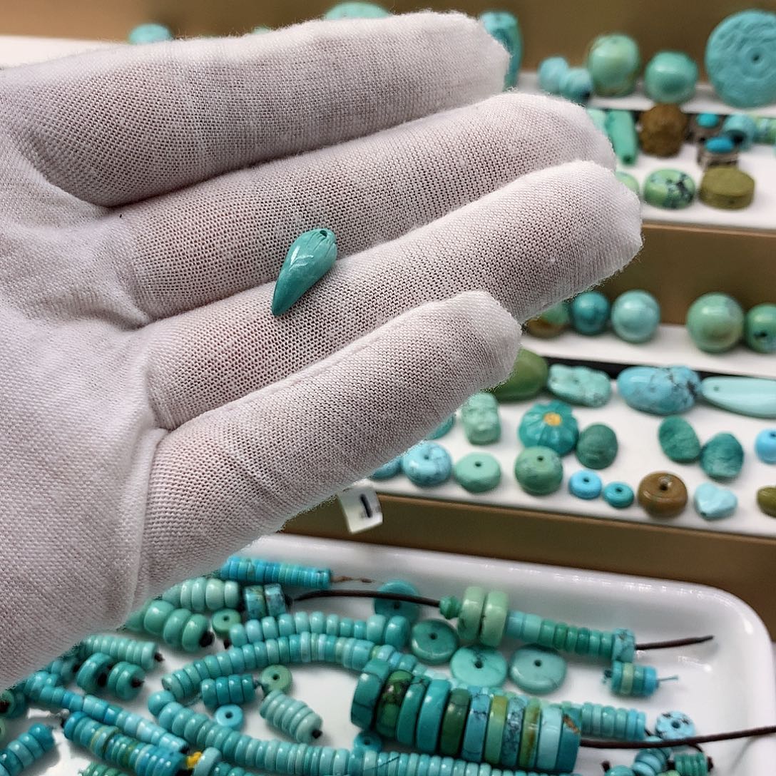 绿松石未镶嵌挂件