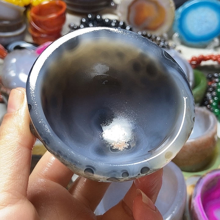 雪***香玛瑙/玉髓未镶嵌珠宝奇石