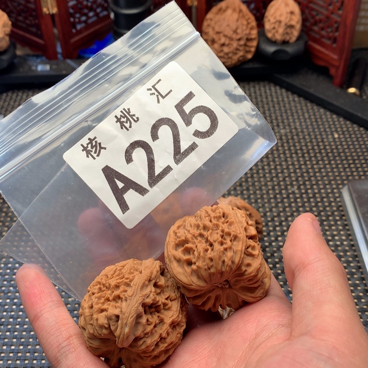 吊坠文玩核桃南疆