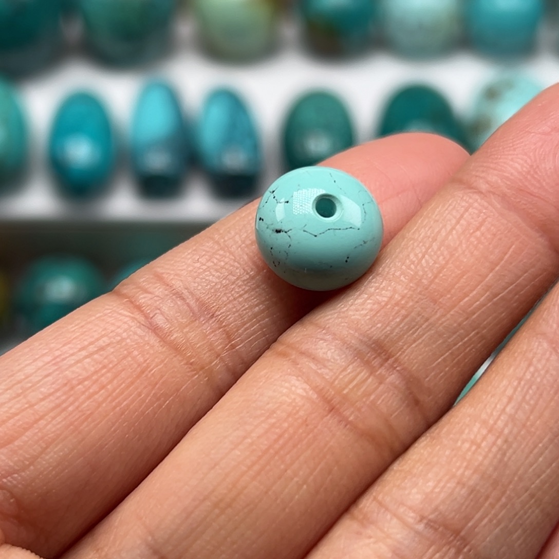 泡***泡绿松石未镶嵌珠宝奇石