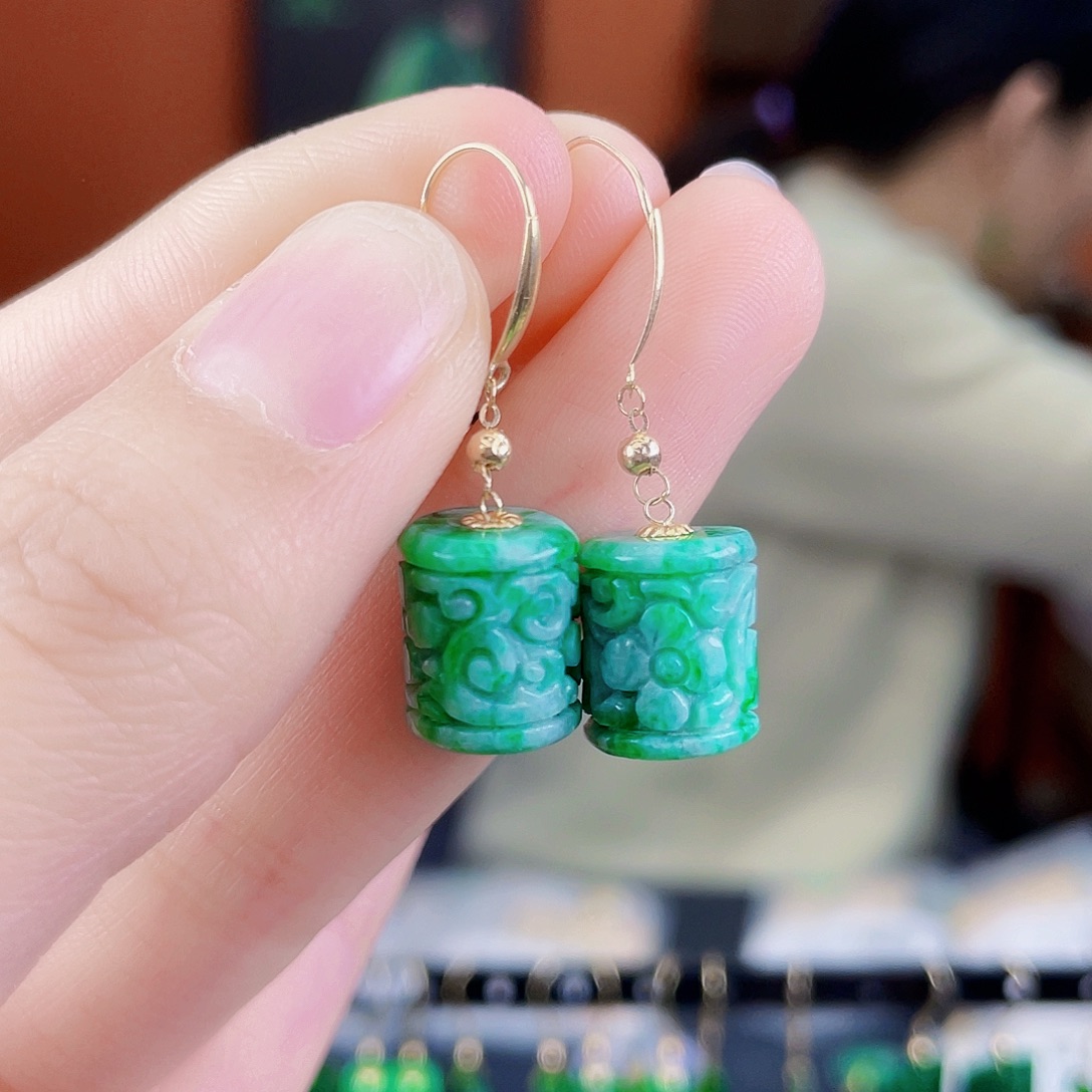 翡翠18K金镶嵌耳饰