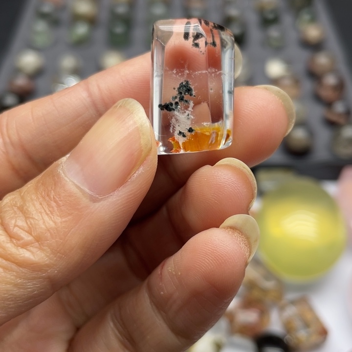 纯天然幽灵碧玺（处理）