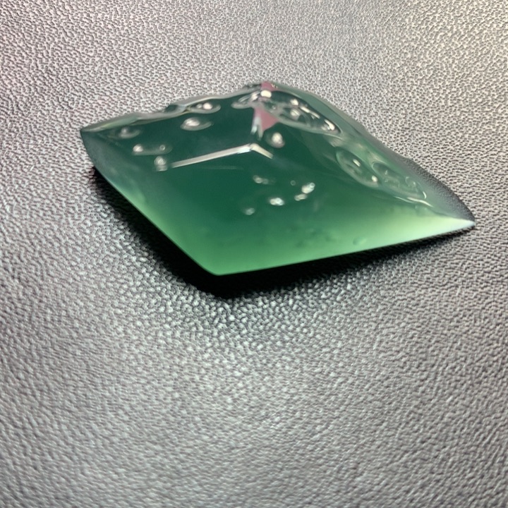 定制翡翠未镶嵌定制