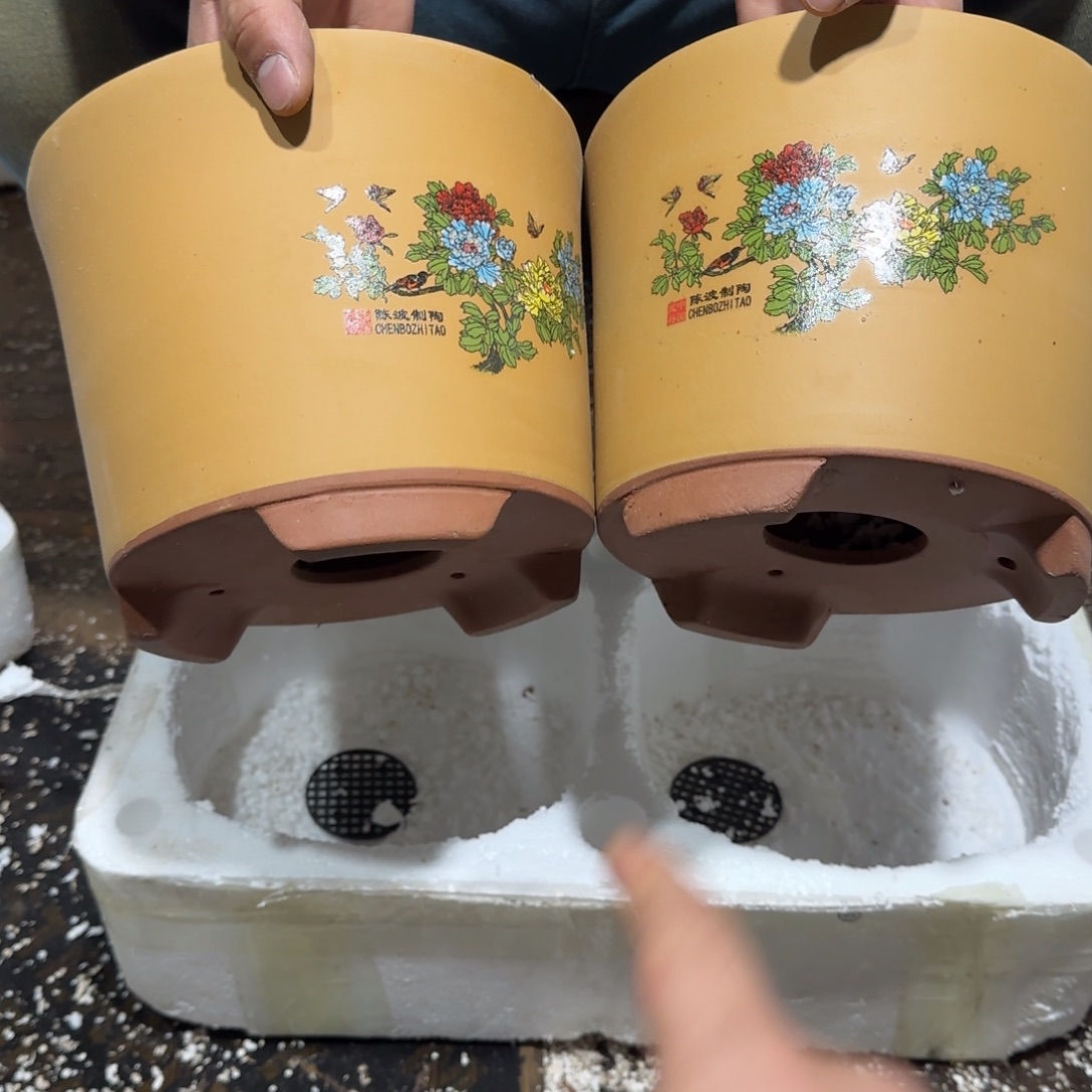 紫砂花盆瑕疵和瑕疵