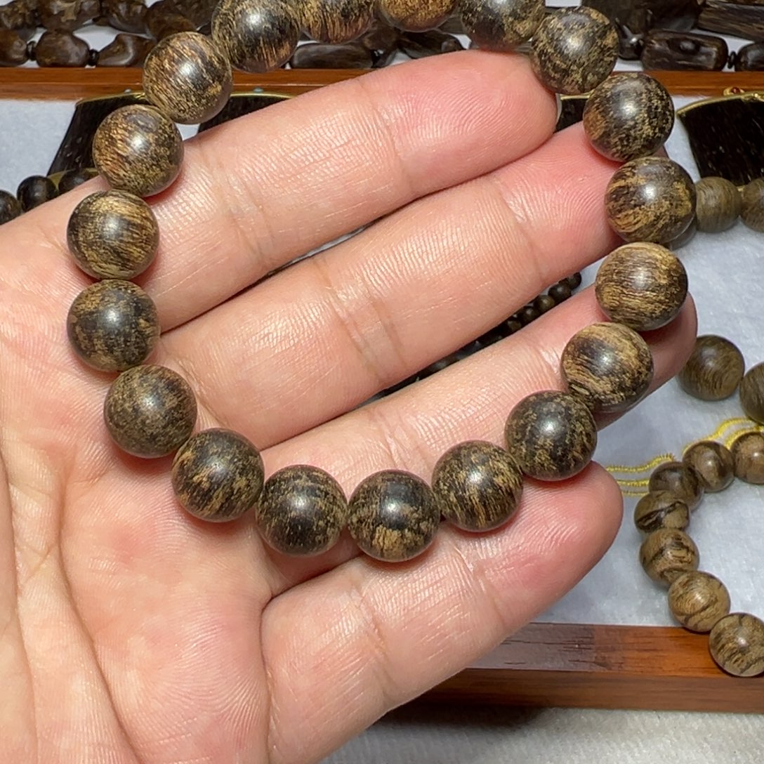 沉香碎屑沉香金三角