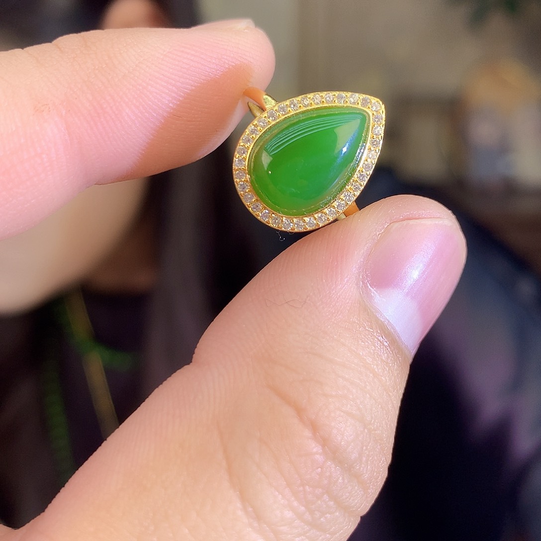 颈饰银S925镶嵌和田玉（碧玉）戒指