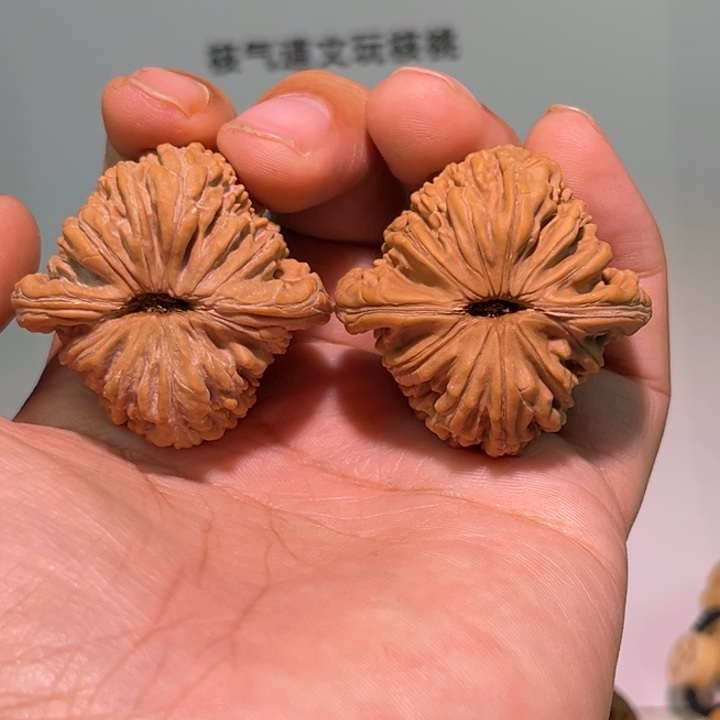 钰***安文玩核桃把件39平谷楼