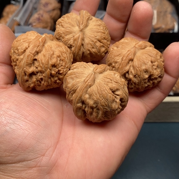 暖****吊坠文玩核桃平谷元宝