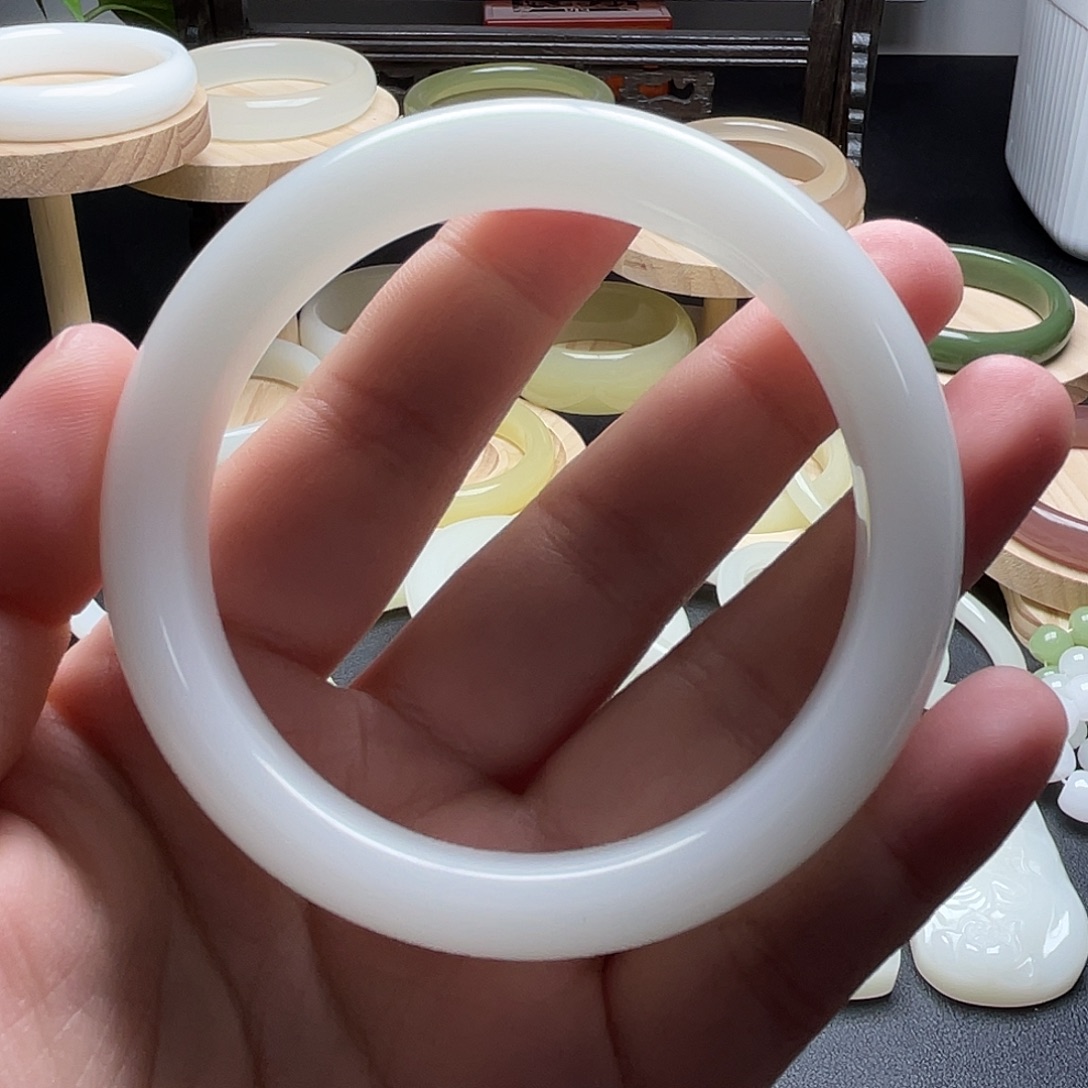 高***卷59➕圈口正圈手镯一级白