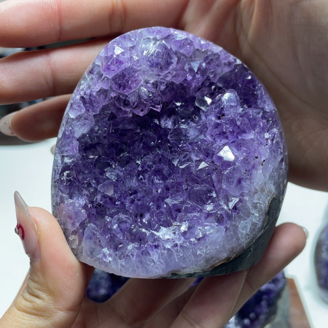 紫晶大型摆件（非配饰）未镶嵌