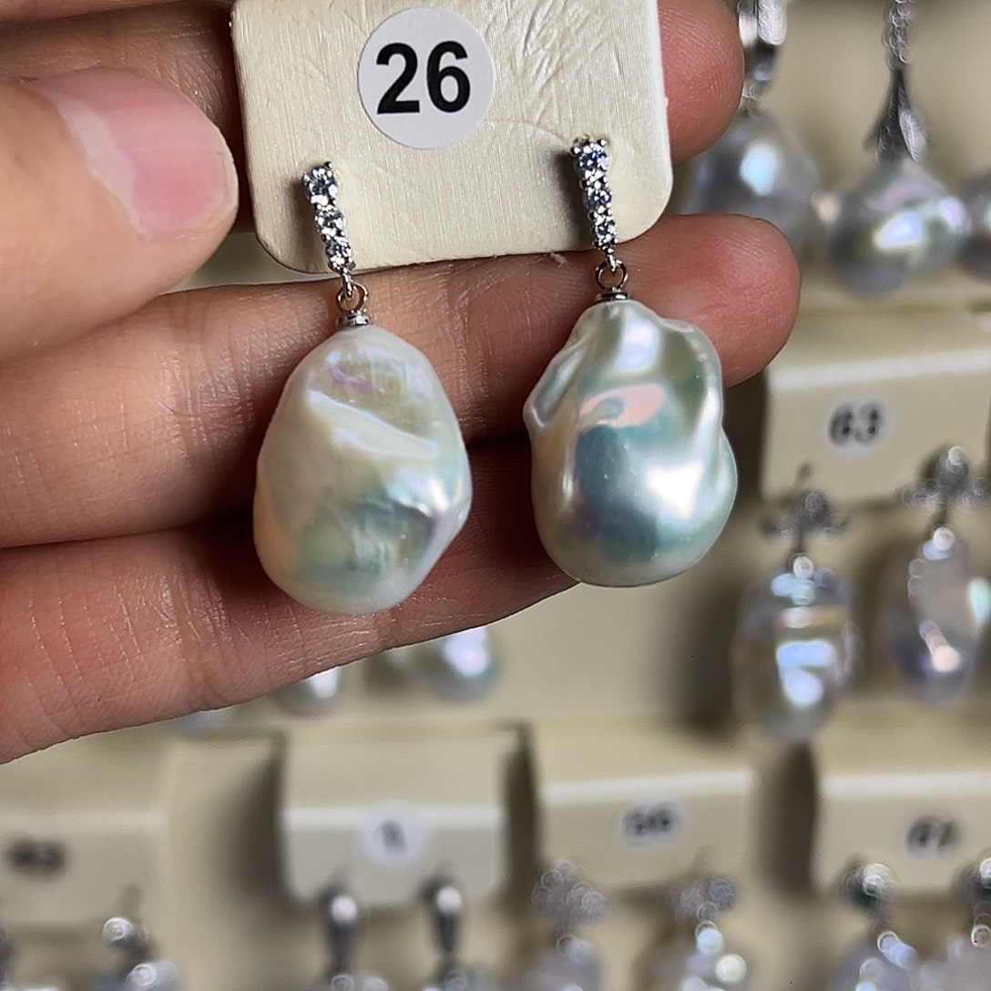 未镶嵌淡水珍珠耳饰