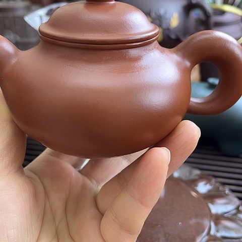 紫砂茶壶A****粒宜兴紫砂