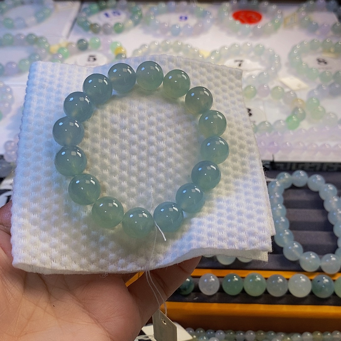 定制翡翠未镶嵌翡翠.