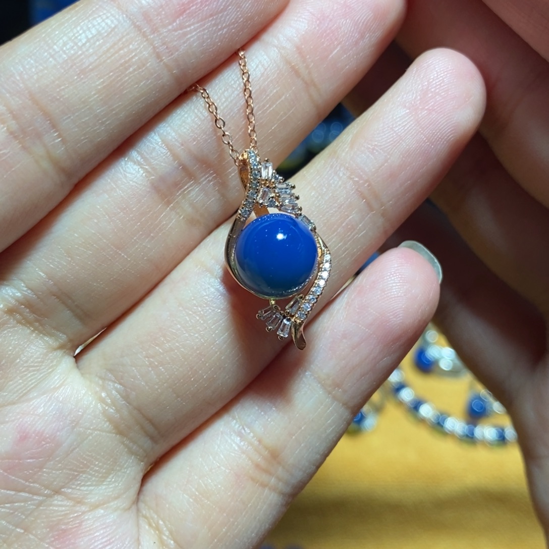 琥珀未镶嵌裸石多米尼加蓝珀