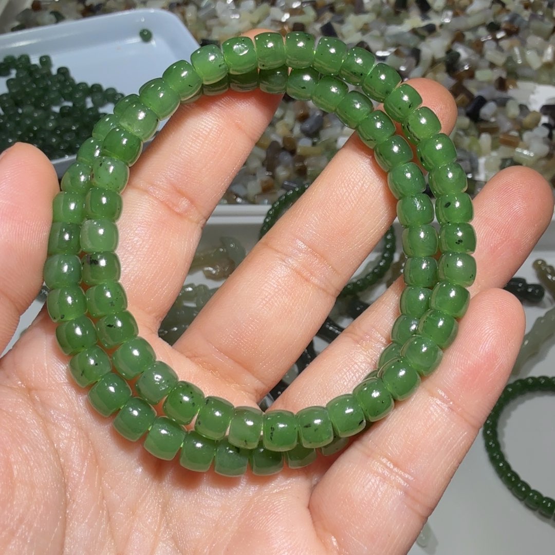 璐***璐和田玉未镶嵌珠宝奇石