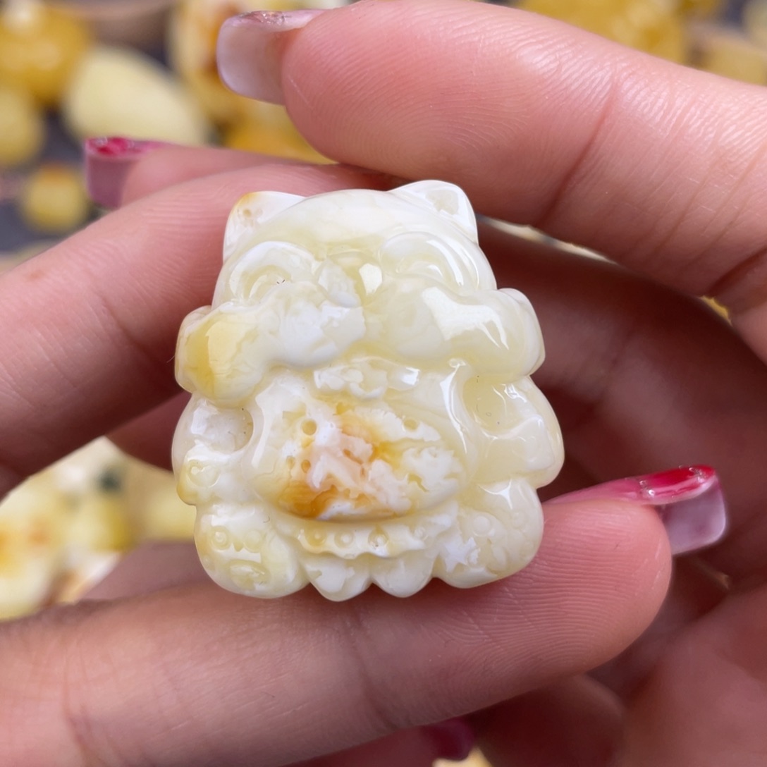 琥珀裸石未镶嵌蜜蜡