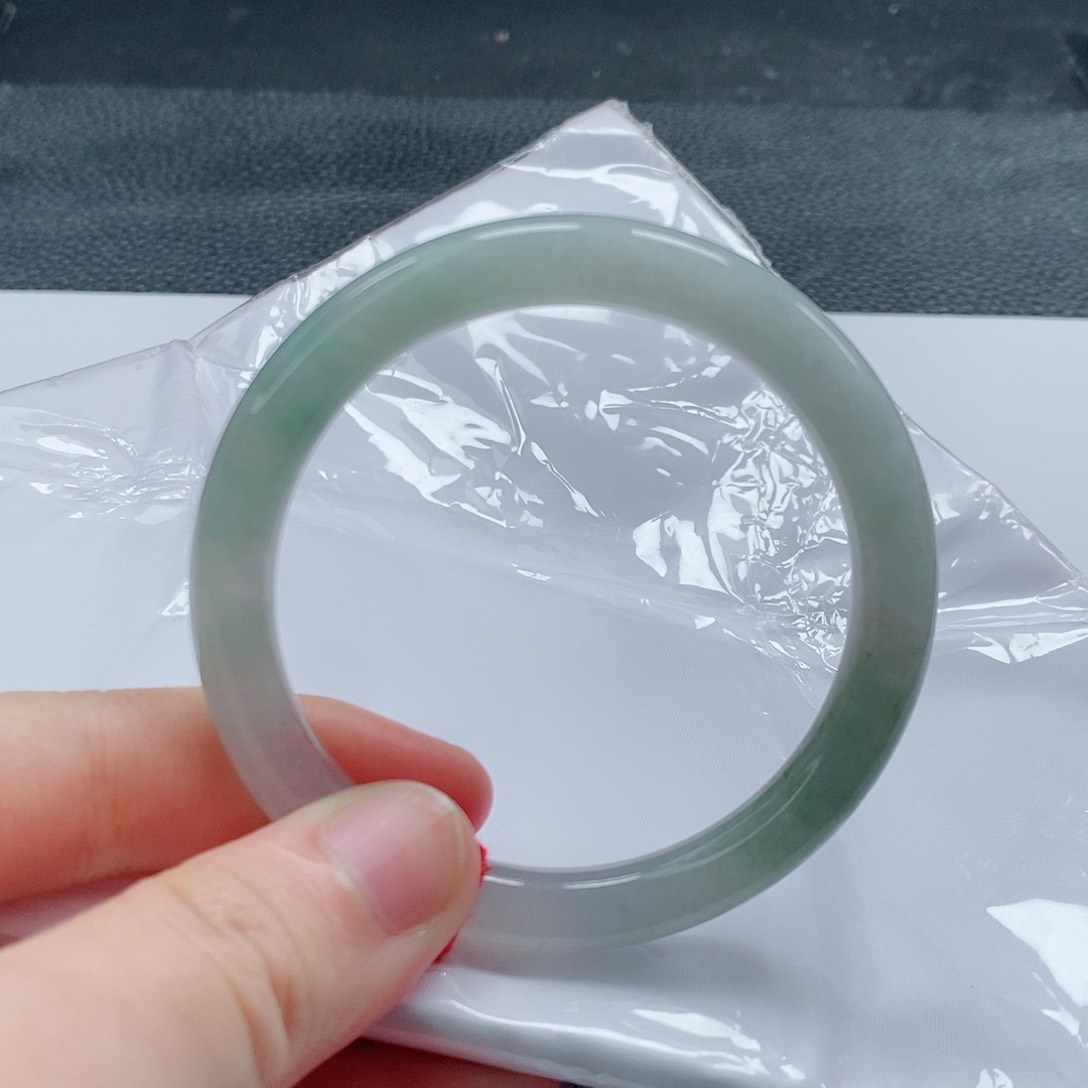 【闪购商品】未镶嵌手镯（圆镯）翡翠463