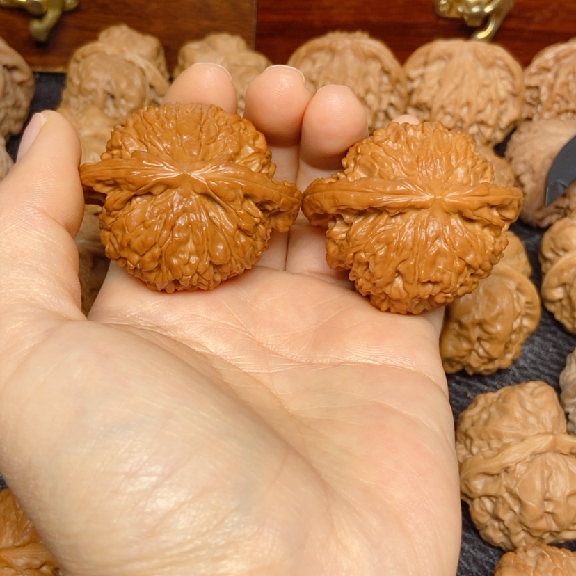 【闪购商品】吊坠文玩核桃鲲**翅白狮子47