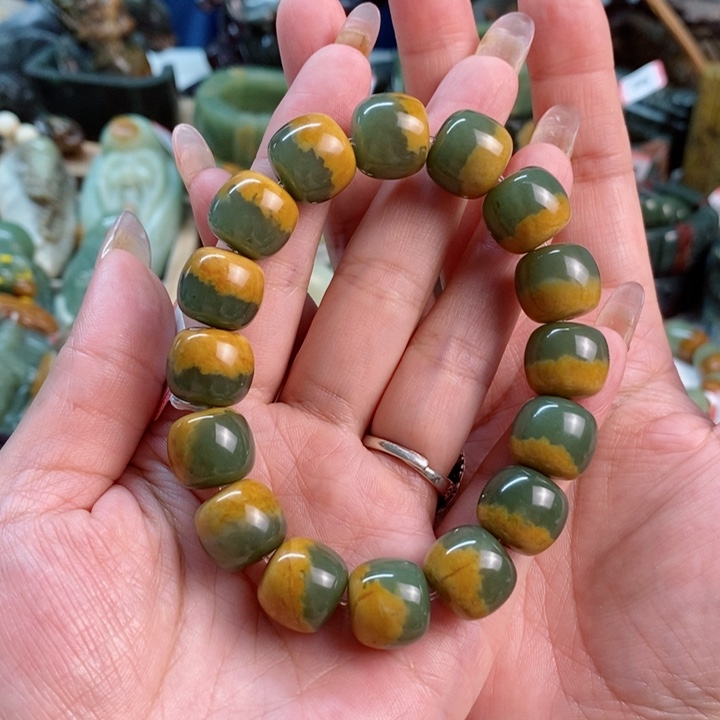 透闪石质玉手串未镶嵌槿*$