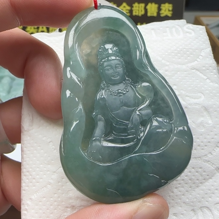 翡翠颈饰未镶嵌观音
