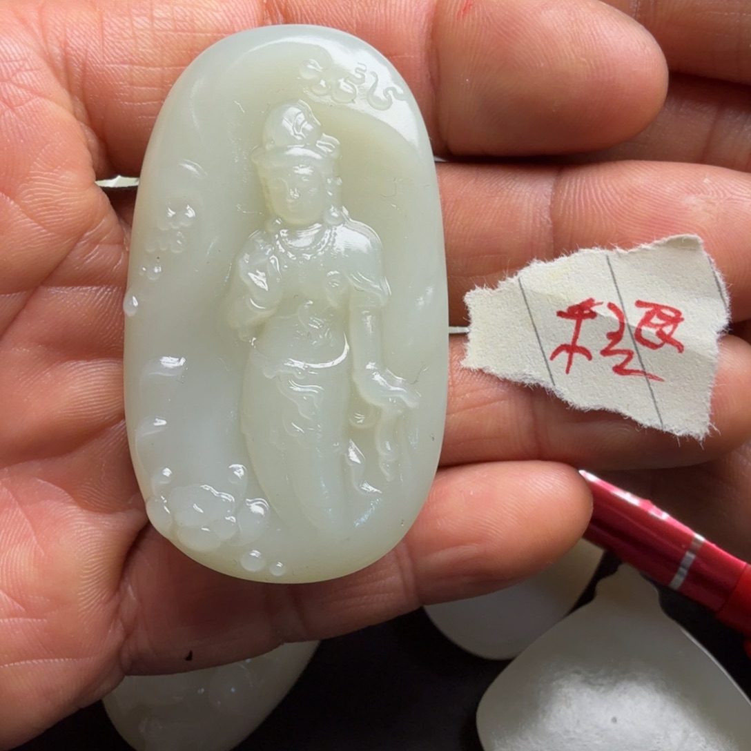 和田玉颈饰未镶嵌君*