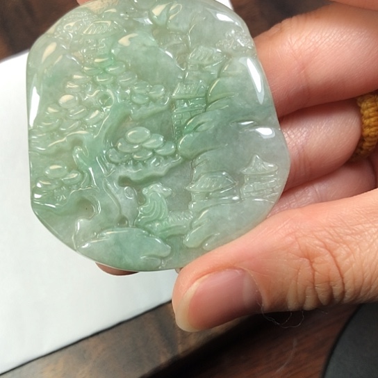 翡翠未镶嵌颈饰缅甸A货，每天下午1点半开播