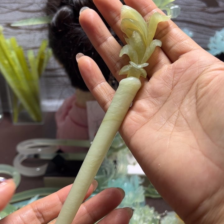 蛇纹石玉未镶嵌发簪