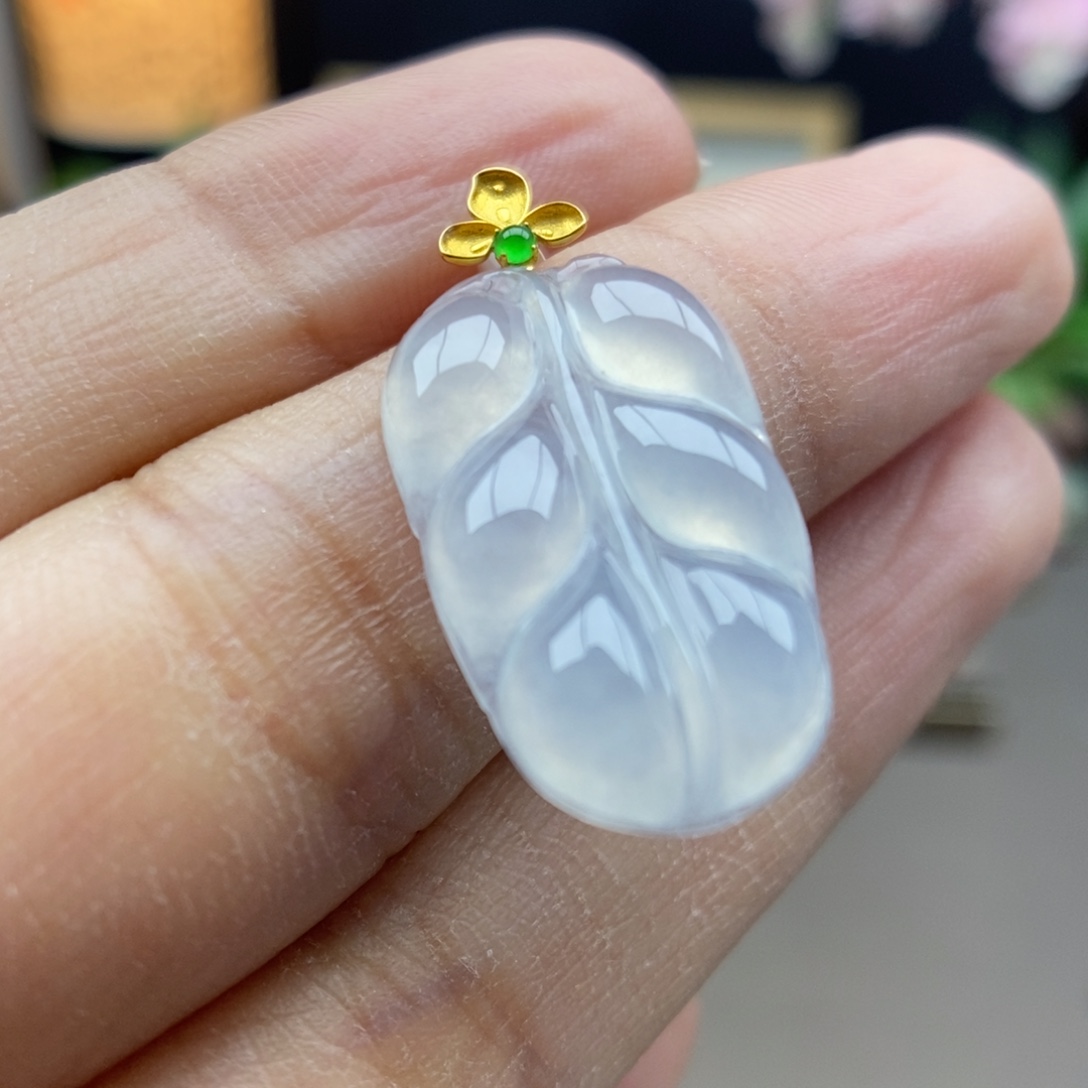 翡翠18K金镶嵌颈饰吊坠38