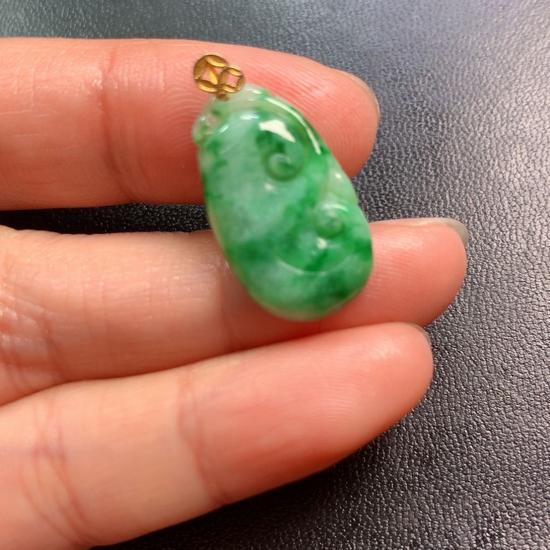 18K金镶嵌定制翡翠翡翠